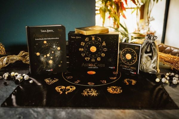 Produktbild: Astro-Cards - Luxury Edition - Box u. Karten mit Goldpr&auml;gung/Goldschnitt, limitierte u. nummerierte Ausgabe