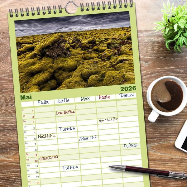 Produktbild: Familienplaner 2026 - Island - Spektakul&auml;re Landschaft aus Feuer, Wasser und Eis mit 5 Spalten (Wandkalender, 21 x 45 cm) CALVENDO