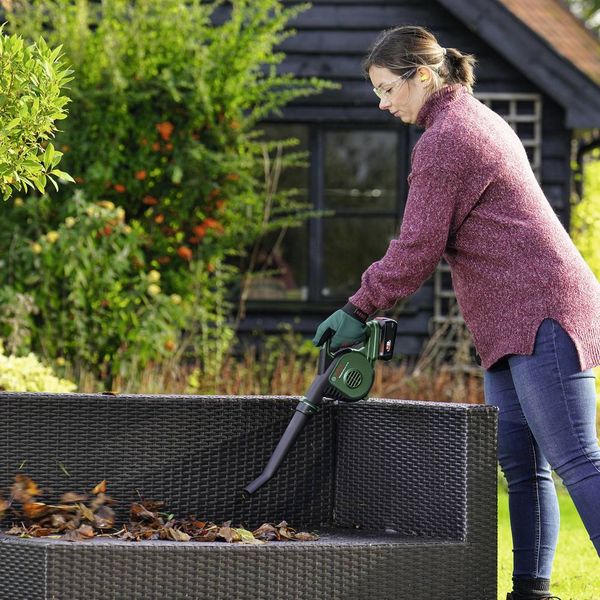 Produktbild: Bosch Home and Garden 06008A0601 UniversalLeafBlower 18V-10 Laubbl&auml;ser ohne Akku, ohne Ladeger&auml;t