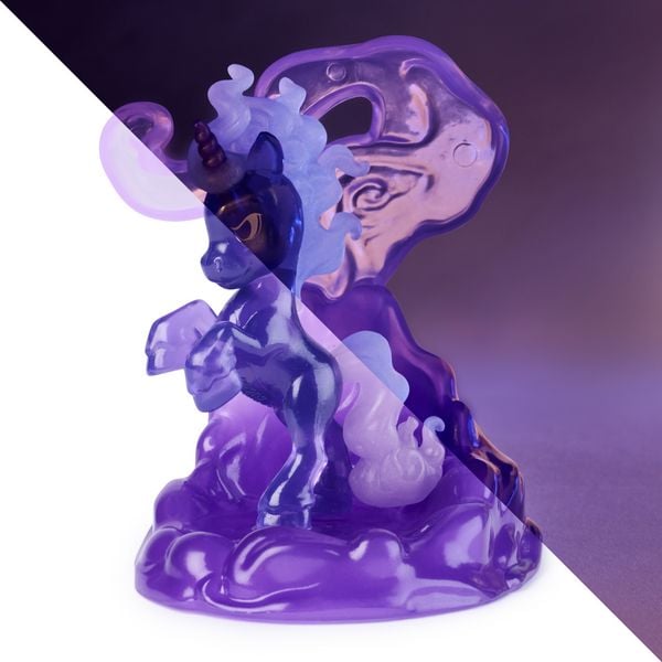 Produktbild: Unicorn Academy - Magic Gemstone Einhorn Sammelfigur, &Uuml;berraschungs-Einhorn mit Fl&uuml;geln zum Sammeln zur Netflix-Serie, Zufallsauswahl