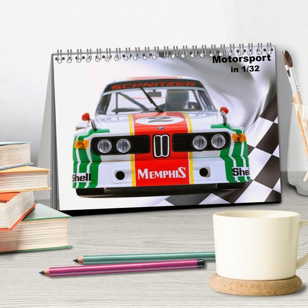 Produktbild: Motorsport in 1/32 (Tischkalender 2025 DIN A5 quer), CALVENDO Monatskalender