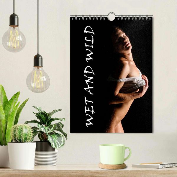 Produktbild: WET AND WILD GIRLS CALENDAR (Wandkalender 2026 DIN A4 hoch), CALVENDO Monatskalender