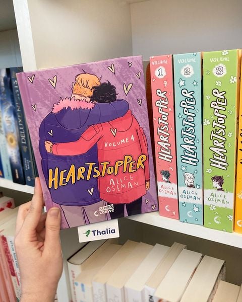 Produktbild: Heartstopper Volume 4 (deutsche Hardcover-Ausgabe)