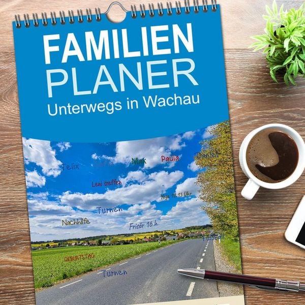 Produktbild: Familienplaner 2026 - Unterwegs in Wachau mit 5 Spalten (Wandkalender, 21 x 45 cm) CALVENDO