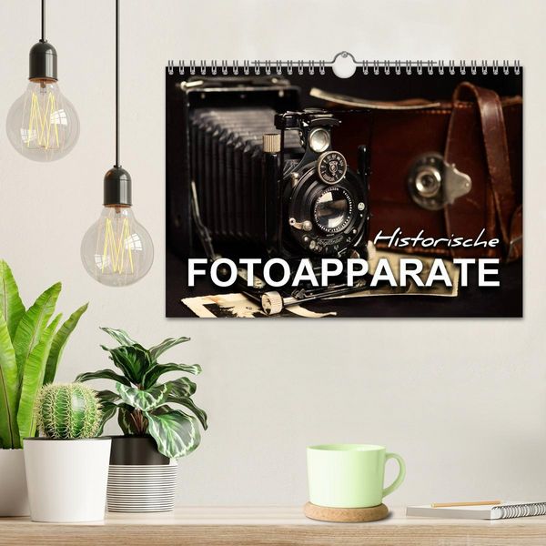 Produktbild: Historische Fotoapparate (Wandkalender 2026 DIN A4 quer), CALVENDO Monatskalender