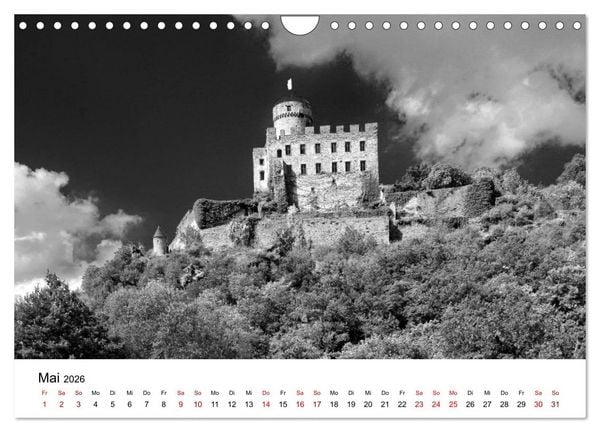 Produktbild: Burgen in schwarzwei&szlig; - Wie aus alten Zeiten (Wandkalender 2026 DIN A4 quer), CALVENDO Monatskalender