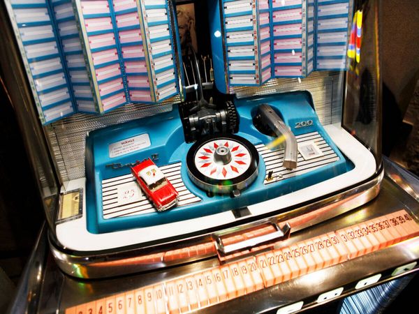Produktbild: CALVENDO Puzzle Wurlitzer Jukebox Schallplatten | 1000 Teile Lege-Gr&ouml;&szlig;e 64x48cm Foto-Puzzle f&uuml;r gl&uuml;ckliche Stunden