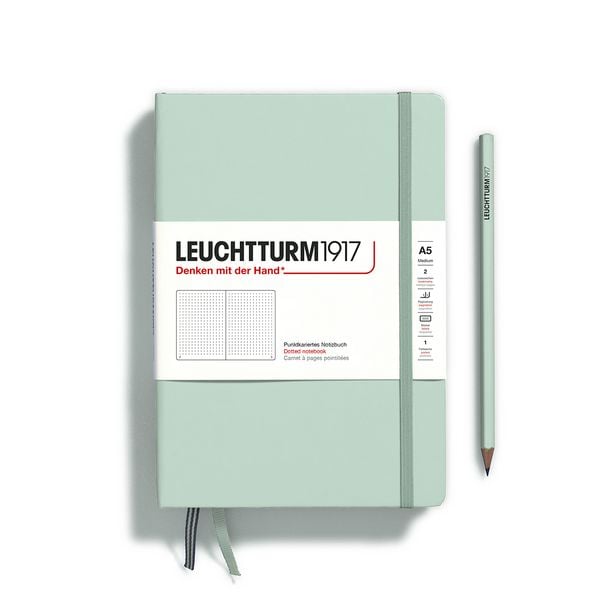 Produktbild: Notizbuch Medium (A5), Hardcover, 251 nummerierte Seiten, Mint Green, dotted