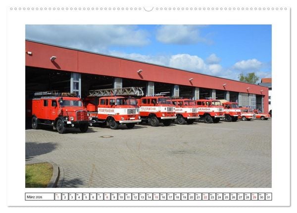 Produktbild: Einsatzfahrzeuge der DDR (hochwertiger Premium Wandkalender 2026 DIN A2 quer), Kunstdruck in Hochglanz