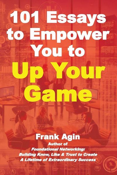 Produktbild: 101 Essays to Empower You to Up Your Game