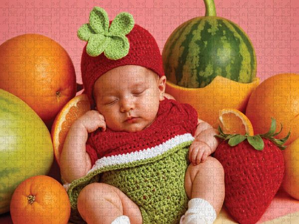 Produktbild: CALVENDO Puzzle S&uuml;&szlig;es Erdbeerbaby | 1000 Teile Lege-Gr&ouml;&szlig;e 64x48cm Foto-Puzzle f&uuml;r gl&uuml;ckliche Stunden