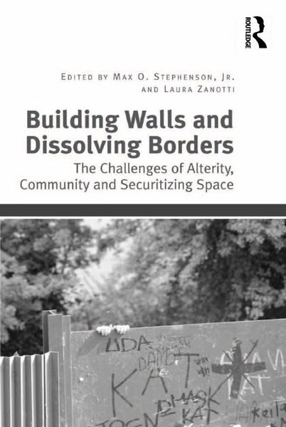 Produktbild: Building Walls and Dissolving Borders