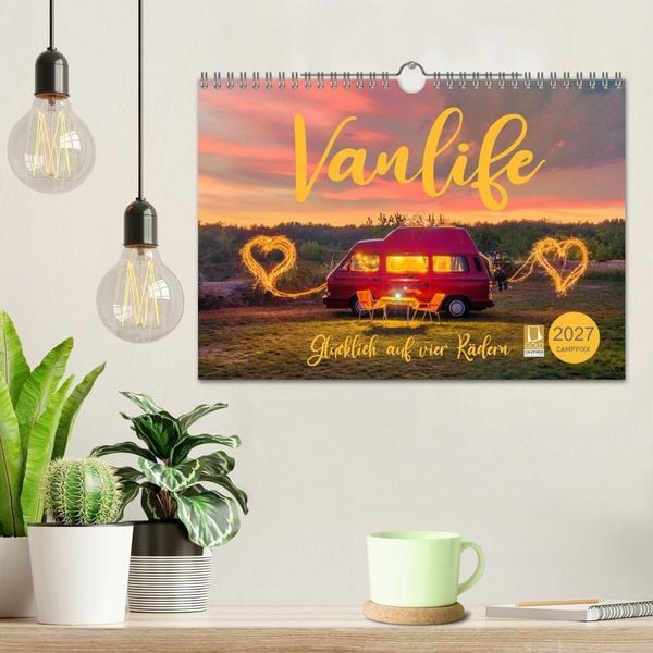 Produktbild: Vanlife - Gl&uuml;cklich auf vier R&auml;dern (Wandkalender 2027 DIN A4 quer), CALVENDO Monatskalender