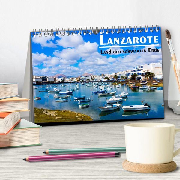 Produktbild: Lanzarote - Land der schwarzen Erde (Tischkalender 2026 DIN A5 quer), CALVENDO Monatskalender