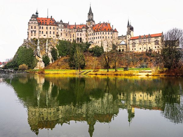 Produktbild: CALVENDO Puzzle Hohenzollernschloss Sigmaringen | 1000 Teile Lege-Gr&ouml;&szlig;e 64x48cm Foto-Puzzle f&uuml;r gl&uuml;ckliche Stunden
