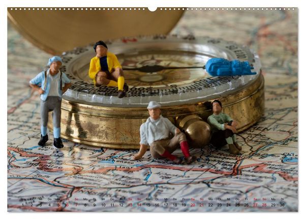 Produktbild: H&ouml;her, schneller, kleiner - Miniaturen in unserem Alltag (Wandkalender 2026 DIN A2 quer), CALVENDO Monatskalender
