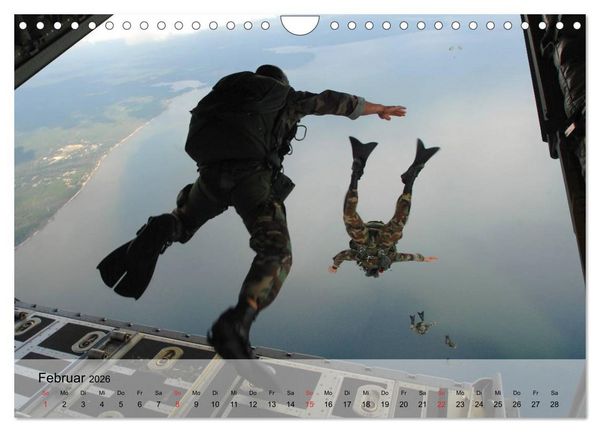 Produktbild: Fallschirmspringer. Absprung der U.S. Navy Seals (Wandkalender 2026 DIN A4 quer), CALVENDO Monatskalender