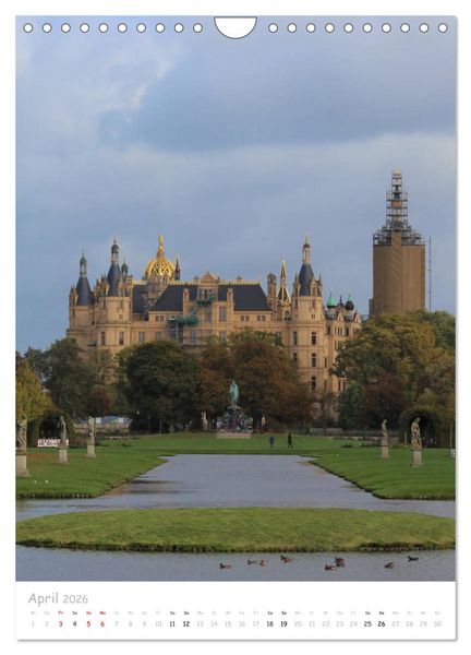 Produktbild: Ein Tag durch Schwerin (Wandkalender 2026 DIN A4 hoch), CALVENDO Monatskalender