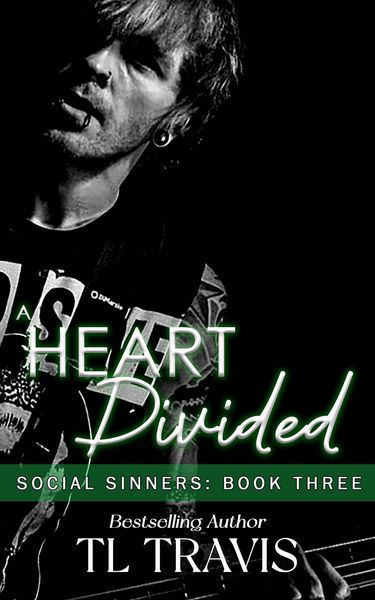 Produktbild: A Heart Divided (Social Sinners, #3)