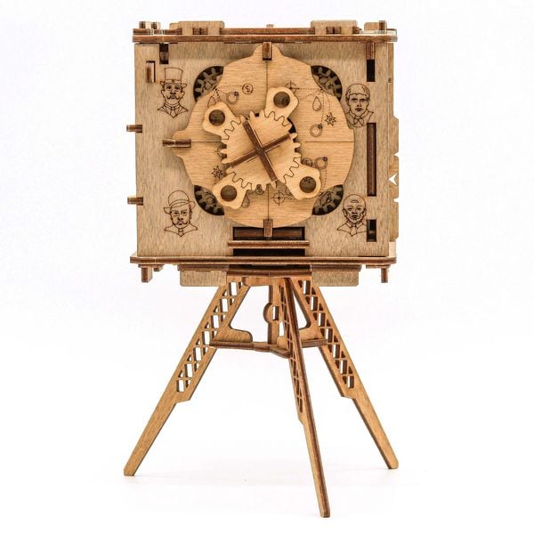 Produktbild: Cluebox - Escape Room in einer Box. Sherlock's Camera