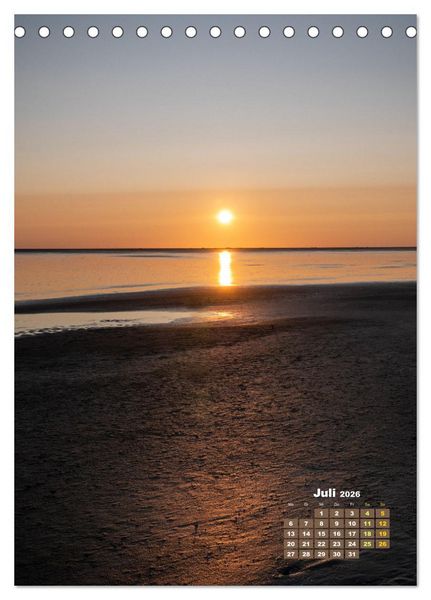Produktbild: Westerhever - Wattwanderung in den Sonnenuntergang (Tischkalender 2026 DIN A5 hoch), CALVENDO Monatskalender