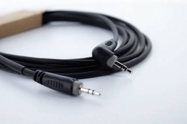 Produktbild: Cordial 14832 Klinke Audio Anschlusskabel [1x Klinkenstecker 3.5 mm - 1x Klinkenstecker 3.5 mm] 1.50 m Schwarz PVC-Mantel, verdrillt