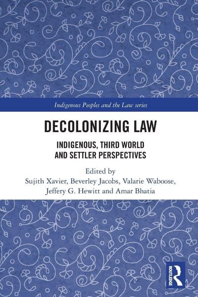 Produktbild: Decolonizing Law