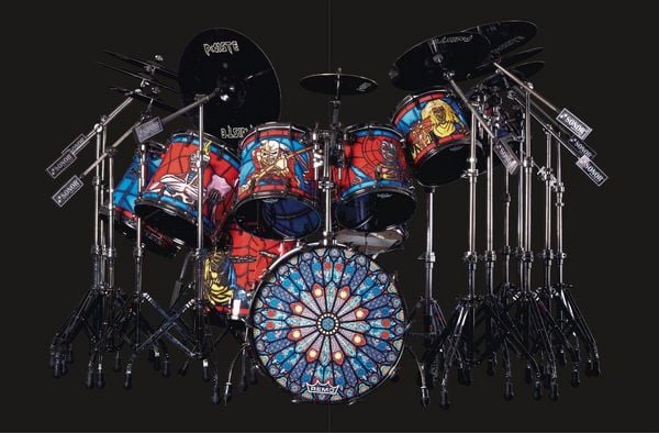 Produktbild: Iron Maiden. Infinite Dreams