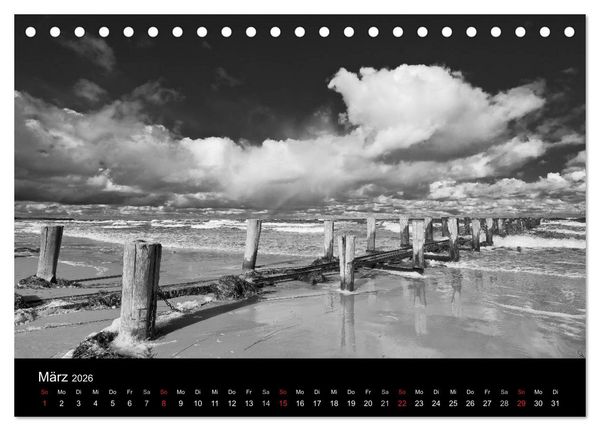 Produktbild: Strandspaziergang an der Ostsee (Tischkalender 2026 DIN A5 quer), CALVENDO Monatskalender