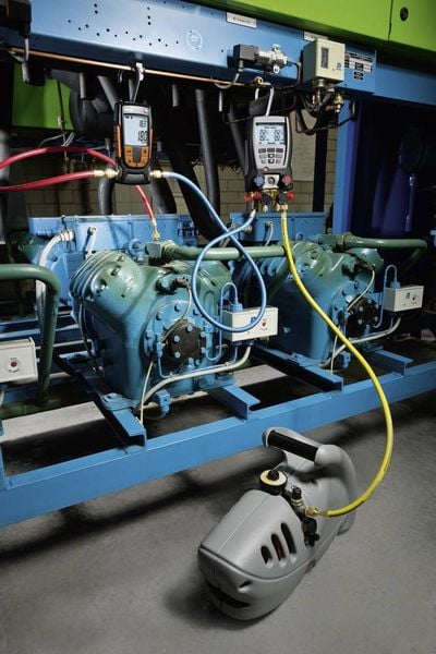 Produktbild: Testo Druck-Messgerät 552 0 - 26.66 mbar