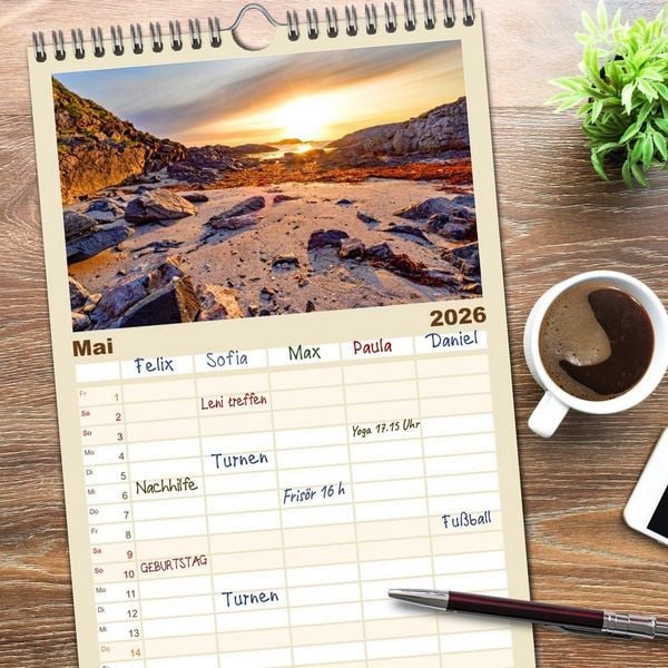 Produktbild: Familienplaner 2026 - Vom Nordkap zum S&uuml;dkap mit 5 Spalten (Wandkalender, 21 x 45 cm) CALVENDO
