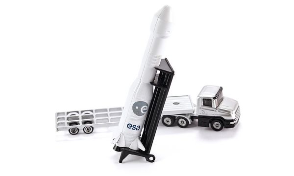 Produktbild: Siku 1614 Tieflader mit Rakete