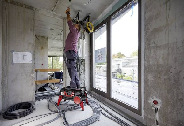 Produktbild: Wiha 44128 Elektriker, Handwerker, Profi, VDE Werkzeugkoffer best&uuml;ckt 104teilig (L x B x H) 680 x 497 x 336 mm