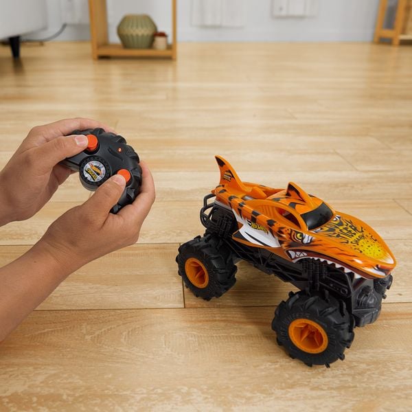 Produktbild: Hot Wheels Monster Trucks RC 1:24 Tiger Shark
