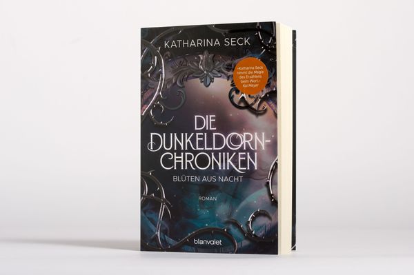 Produktbild: Die Dunkeldorn-Chroniken - Bl&uuml;ten aus Nacht