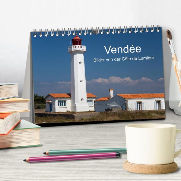 Produktbild: Vend&eacute;e - Bilder von der C&ocirc;te de Lumi&egrave;re (Tischkalender 2026 DIN A5 quer), CALVENDO Monatskalender