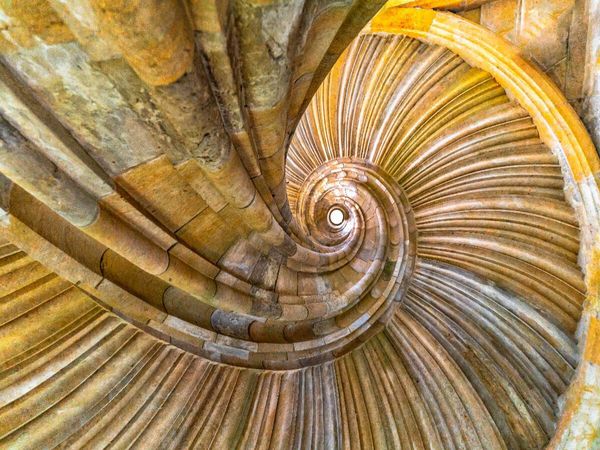 Produktbild: CALVENDO Puzzle Gro&szlig;er Wendelstein mit freitragender Treppe in Torgau. | 1000 Teile Lege-Gr&ouml;&szlig;e 64x48cm Foto-Puzzle f&uuml;r gl&uuml;ckliche Stunden