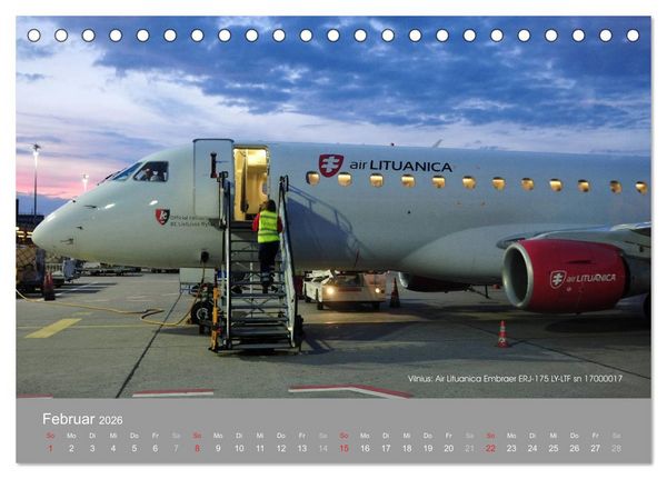 Produktbild: Flugzeuge im Auge der Kamera (Tischkalender 2026 DIN A5 quer), CALVENDO Monatskalender