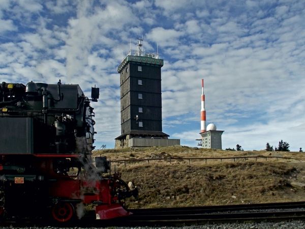 Produktbild: CALVENDO Puzzle Mit Dampf auf den Brocken im Harz | 1000 Teile Lege-Gr&ouml;&szlig;e 64x48cm Foto-Puzzle f&uuml;r gl&uuml;ckliche Stunden