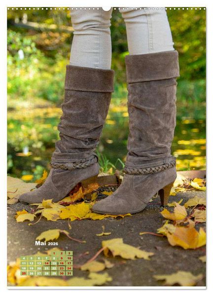 Produktbild: Stiefel und High Heels im Herbst (Wandkalender 2026 DIN A2 hoch), CALVENDO Monatskalender