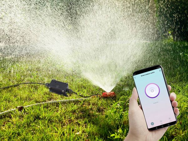 Produktbild: Wi-Fi Schalter Aufputz 1-Kanal 1-Kanal Schaltleistung (max.) 3500 W Reichweite max. (im Freifeld) 20 m