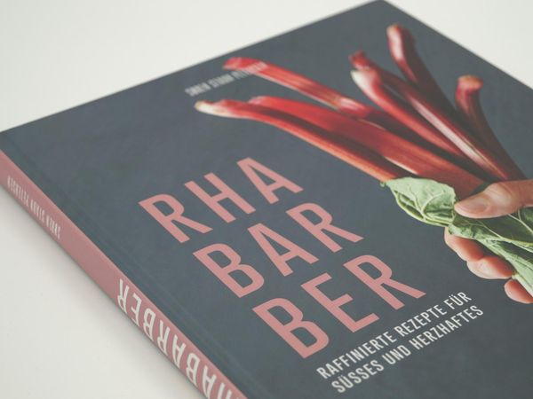 Produktbild: Rhabarber - Raffinierte Rezepte f&uuml;r S&uuml;&szlig;es und Herzhaftes