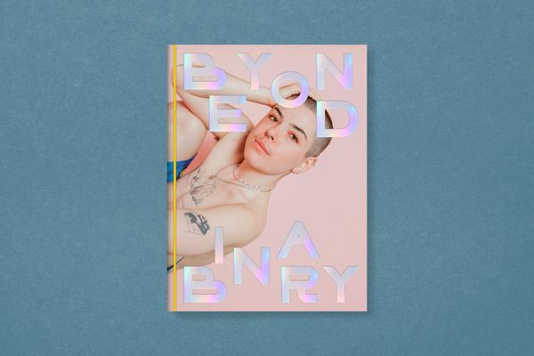 Produktbild: Beyond Binary