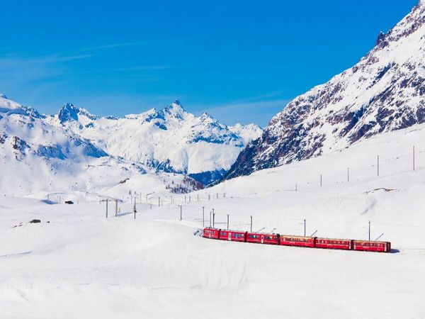 Produktbild: CALVENDO Puzzle Rh&auml;tische Bahn am Bernina Pass | 1000 Teile Lege-Gr&ouml;&szlig;e 64x48cm Foto-Puzzle f&uuml;r gl&uuml;ckliche Stunden