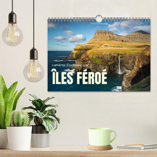 Produktbild: Lumi&egrave;res d'automne aux &icirc;les F&eacute;ro&eacute; (Calendrier mural 2026 DIN A4 vertical), CALVENDO calendrier mensuel