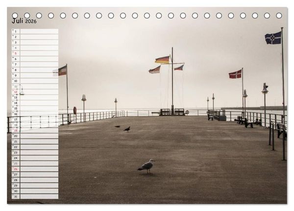 Produktbild: Helgoland - idyllische Nordseeinsel (Tischkalender 2026 DIN A5 quer), CALVENDO Monatskalender