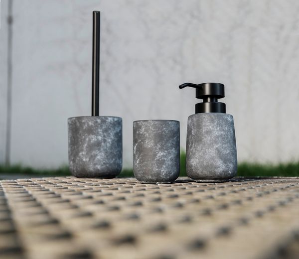 Produktbild: Bad-Accessoire Set Mod. Sacile, grau/schwarz, Keramik/Kunststoff, &Oslash; 9 x 16 cm, f&uuml;r stilvolle