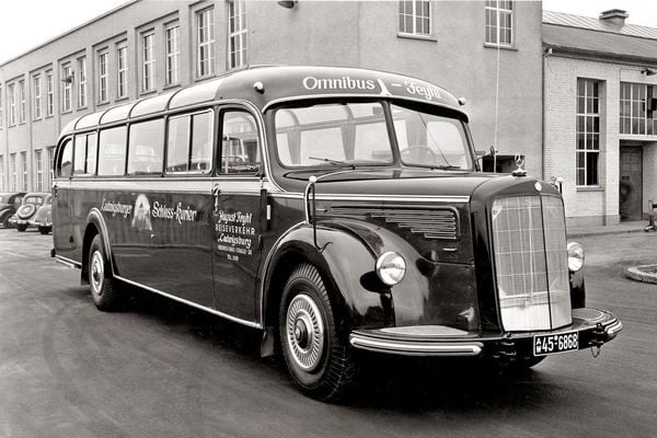 Mercedes-Benz Omnibusse, Dritter Band