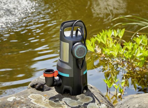 Produktbild: GARDENA 09046-61 25000 Schmutzwasser-Tauchpumpe 25.000 l/h 11m