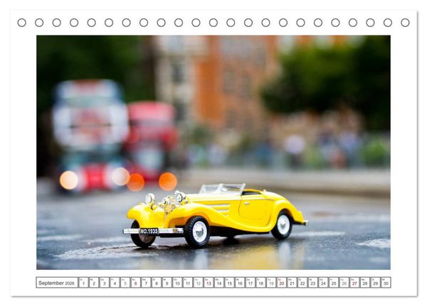 Produktbild: Modellautos auf Reisen (Tischkalender 2026 DIN A5 quer), CALVENDO Monatskalender